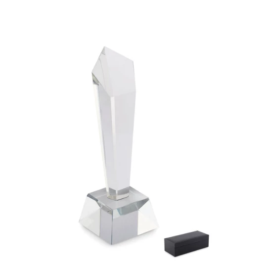 Kryształowa statuetka - DIAWARD (MO2236-22)